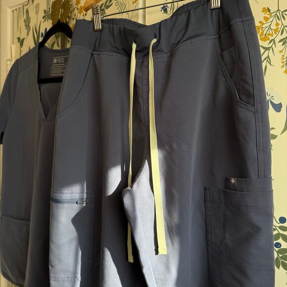 Women Figs Scrub Set - Picture 3 of 5